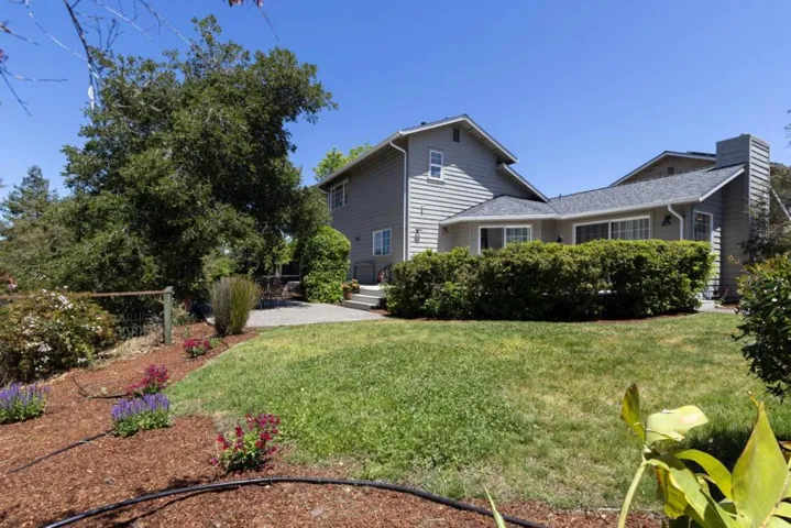 123 Reed Way, Santa Cruz, California 95060