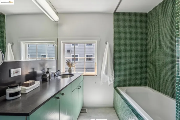 1326 4th St, Berkeley, California 94710