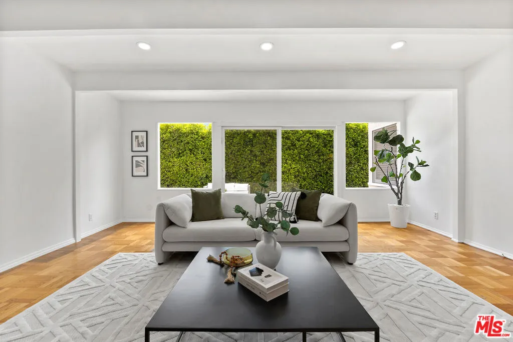 5432 Fulton Avenue, Sherman Oaks, California 91401 home-pic-12