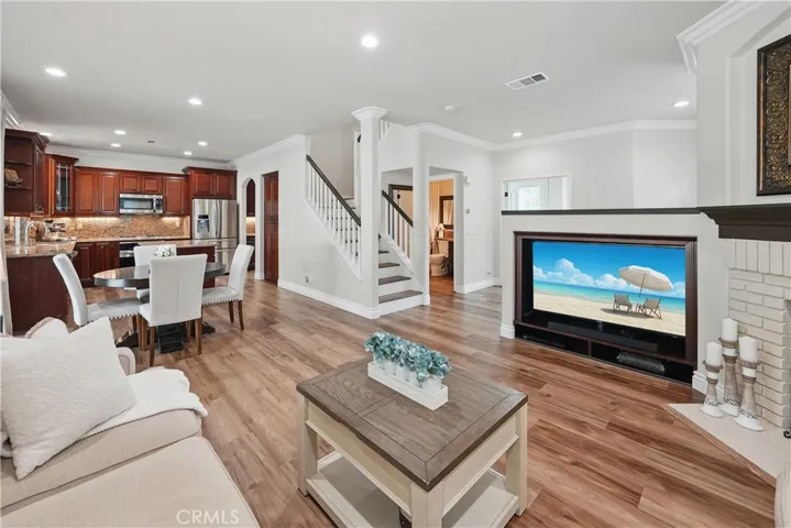 27718 Heartwood Court, Valencia, California 91354