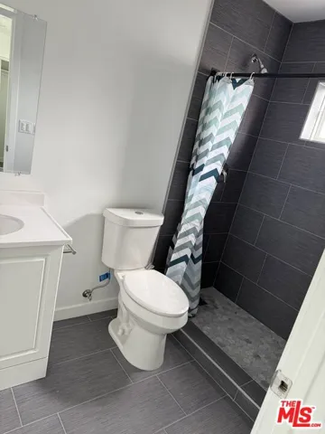 6644 Irvine Avenue, North Hollywood, California 91606