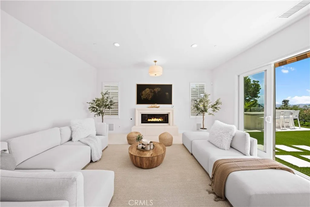 93 Parson Brown, Irvine, California 92618 home-pic-17