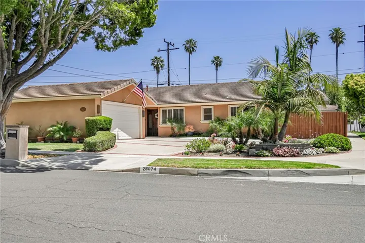 28074 Acana Road, Rancho Palos Verdes, California 90275