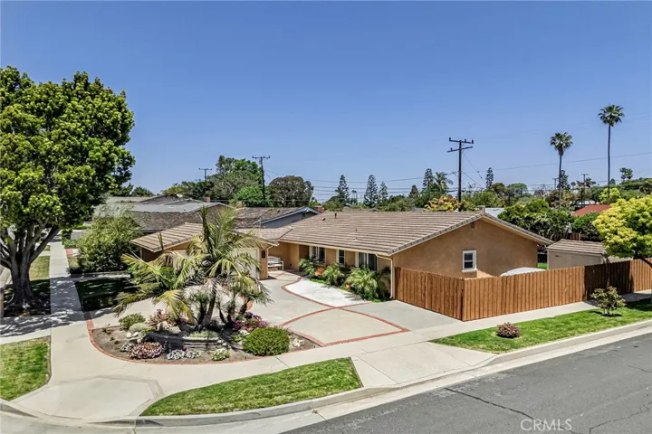 28074 Acana Road, Rancho Palos Verdes, California 90275
