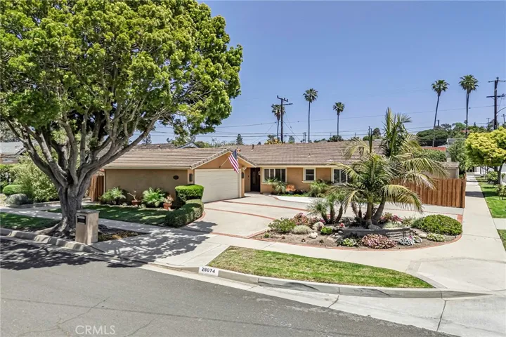 28074 Acana Road, Rancho Palos Verdes, California 90275
