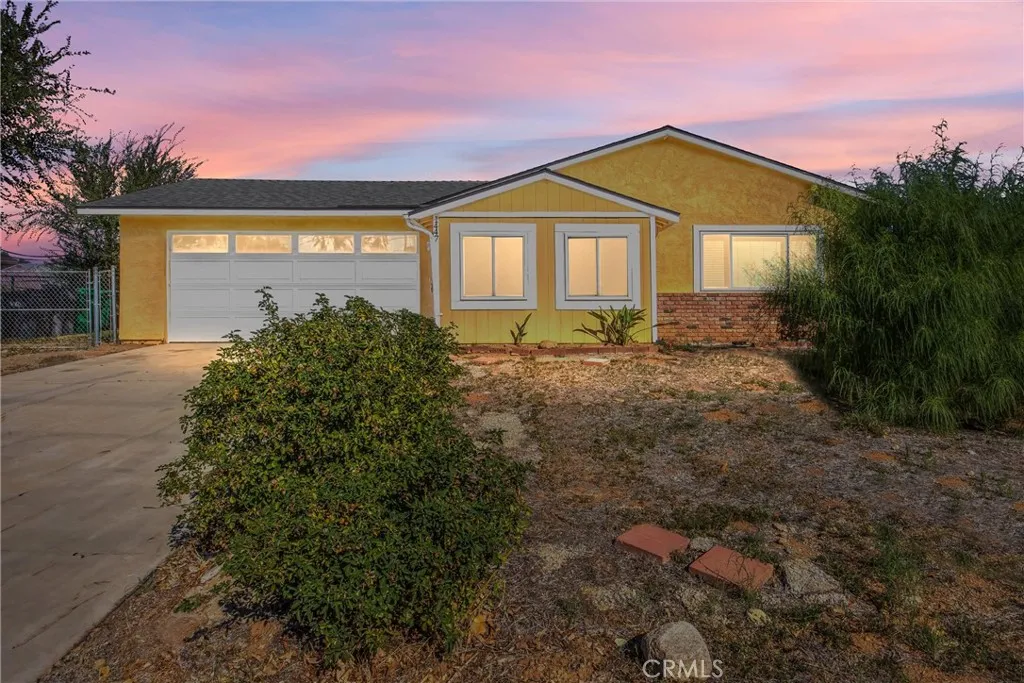 1447 W Westward Avenue, Banning, California 92220 home-pic-0
