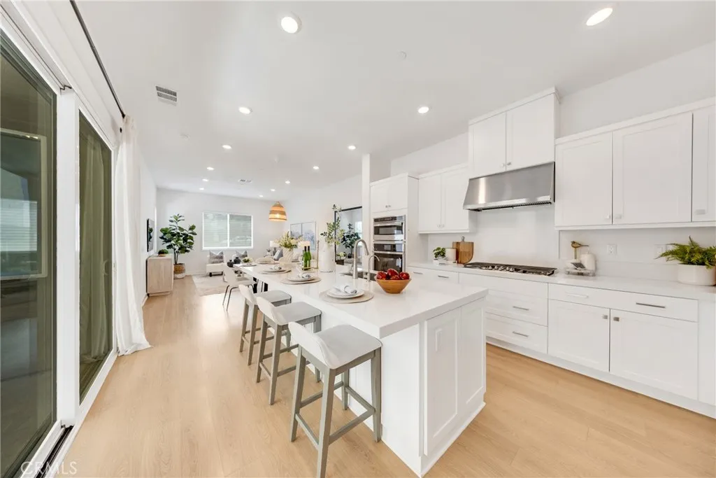 119 Zawn, Irvine, California 92618 home-pic-22