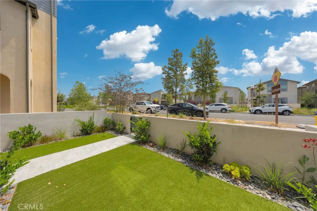 119 Zawn, Irvine, California 92618 home-pic-4