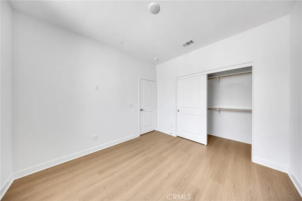 119 Zawn, Irvine, California 92618 home-pic-46