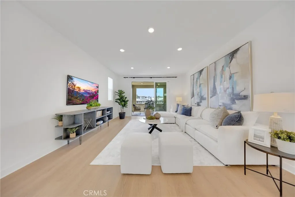 119 Zawn, Irvine, California 92618 home-pic-48