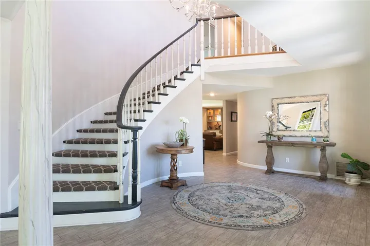 2934 Remy, Burbank, California 91504