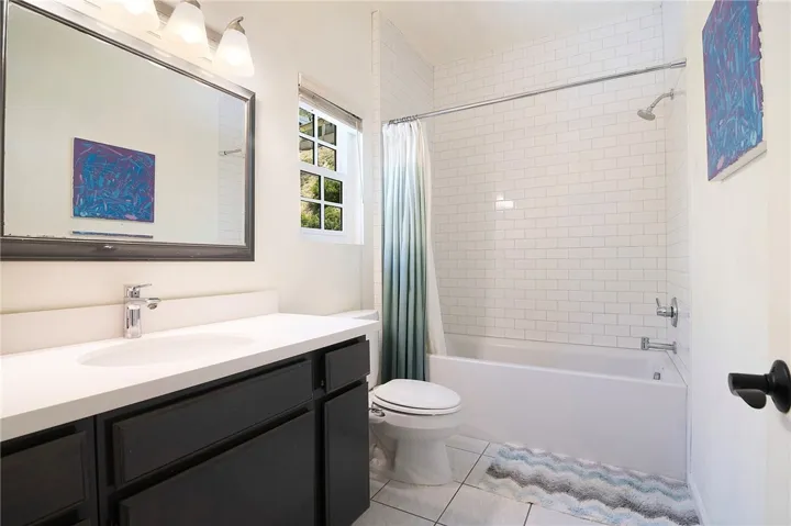 2934 Remy, Burbank, California 91504