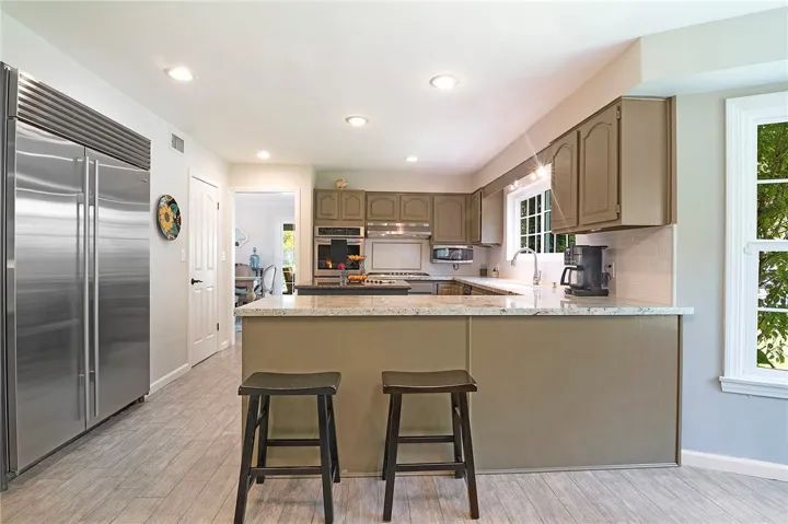 2934 Remy, Burbank, California 91504