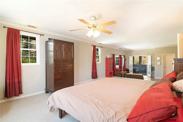 2934 Remy, Burbank, California 91504
