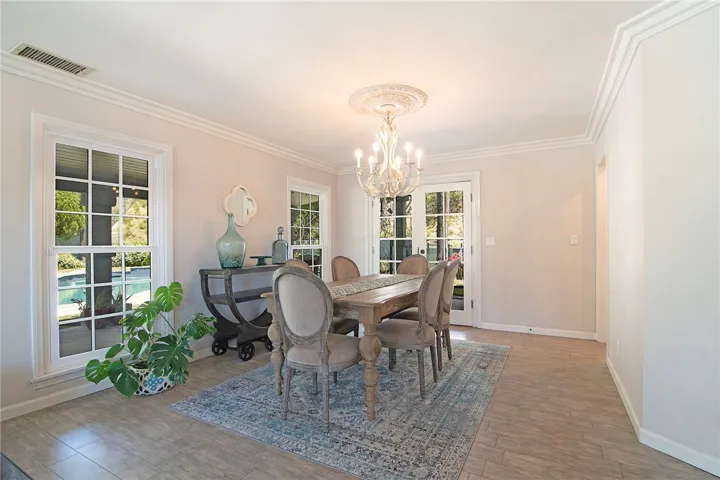 2934 Remy, Burbank, California 91504