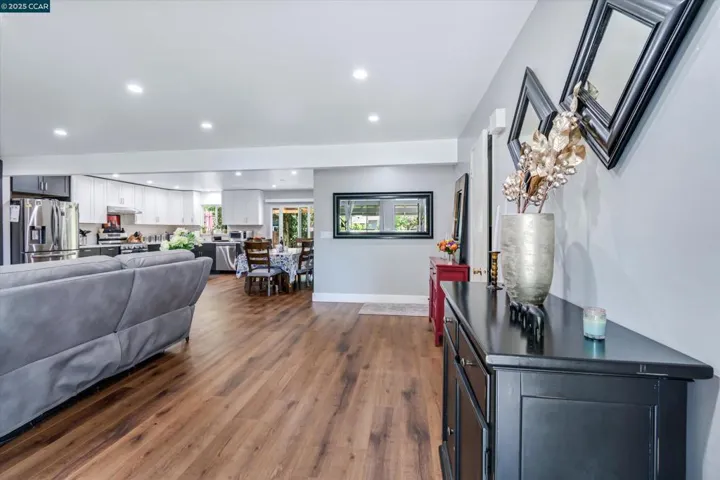 8037 Santa Barbara Dr, Rohnert Park, California 94928
