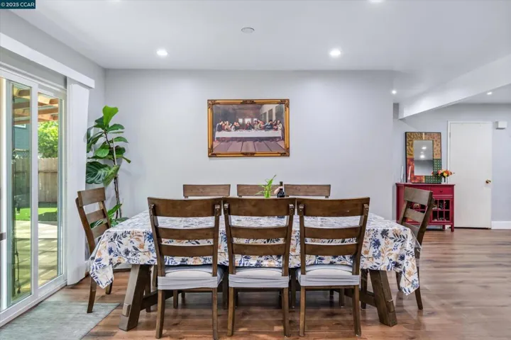 8037 Santa Barbara Dr, Rohnert Park, California 94928