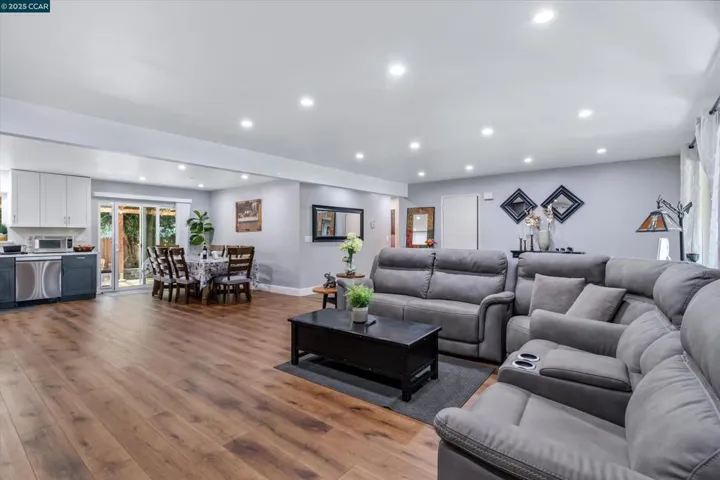 8037 Santa Barbara Dr, Rohnert Park, California 94928