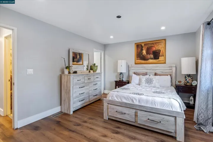8037 Santa Barbara Dr, Rohnert Park, California 94928