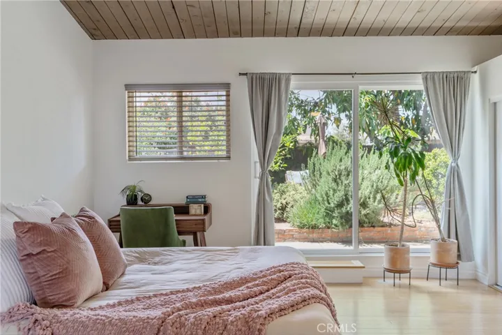 8521 Ranchito Avenue, Panorama City, California 91402