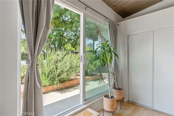 8521 Ranchito Avenue, Panorama City, California 91402