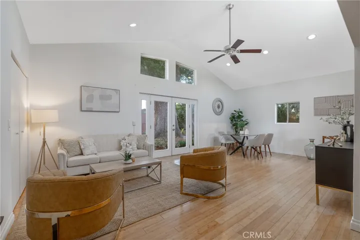 8521 Ranchito Avenue, Panorama City, California 91402
