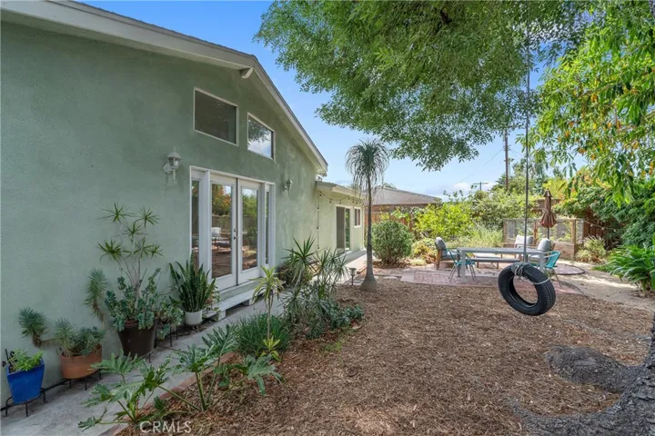 8521 Ranchito Avenue, Panorama City, California 91402