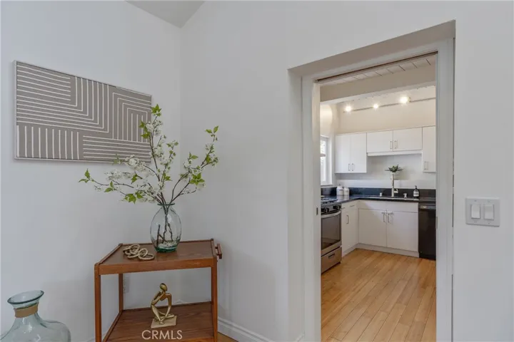 8521 Ranchito Avenue, Panorama City, California 91402
