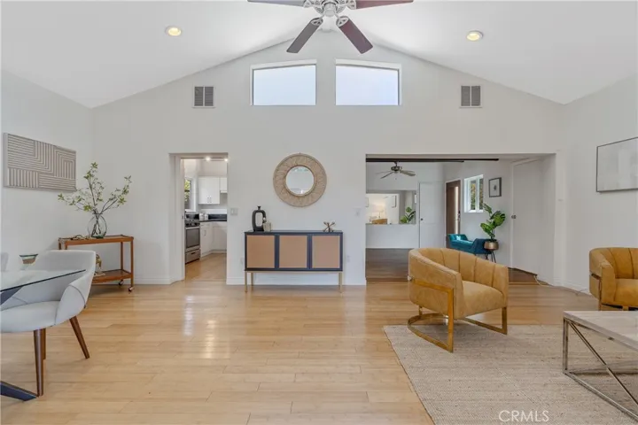 8521 Ranchito Avenue, Panorama City, California 91402