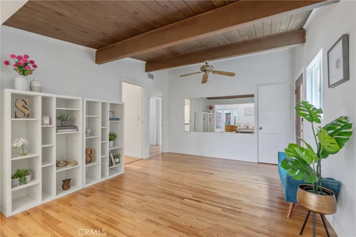 8521 Ranchito Avenue, Panorama City, California 91402