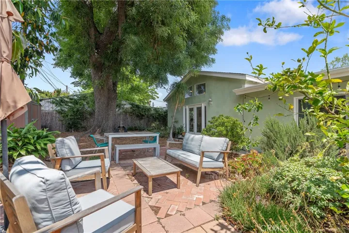 8521 Ranchito Avenue, Panorama City, California 91402