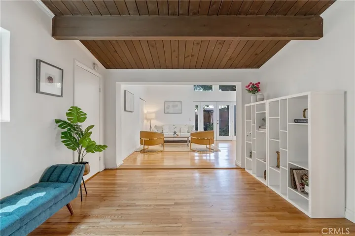 8521 Ranchito Avenue, Panorama City, California 91402