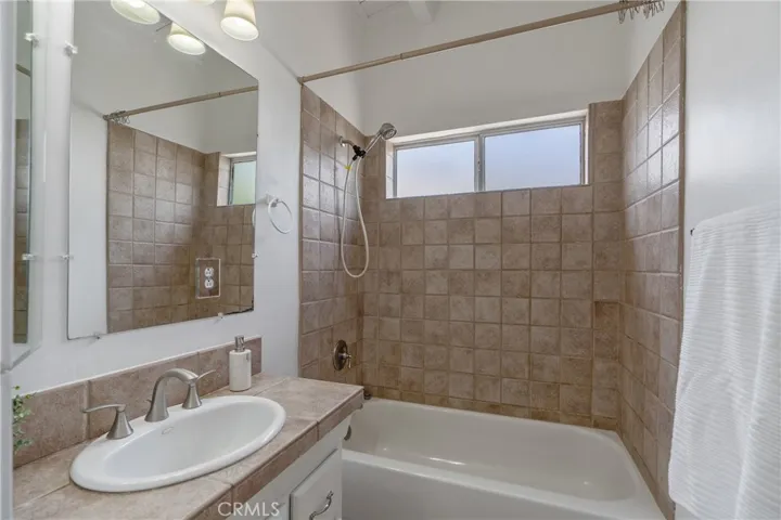 8521 Ranchito Avenue, Panorama City, California 91402