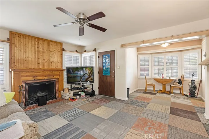 515 N Mariposa Street, Burbank, California 91506