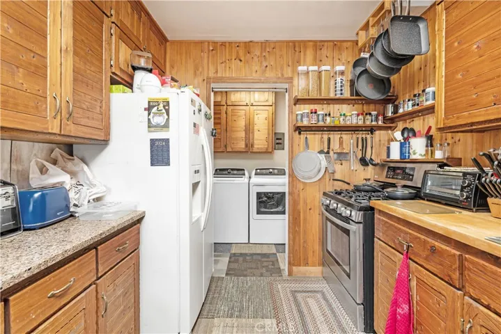 515 N Mariposa Street, Burbank, California 91506