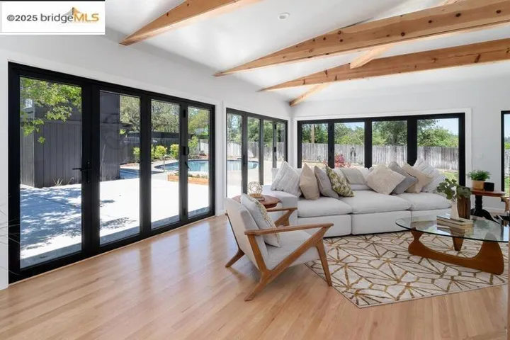 7766 Mirabel Rd, Forestville, California 95436