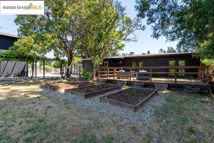 7766 Mirabel Rd, Forestville, California 95436