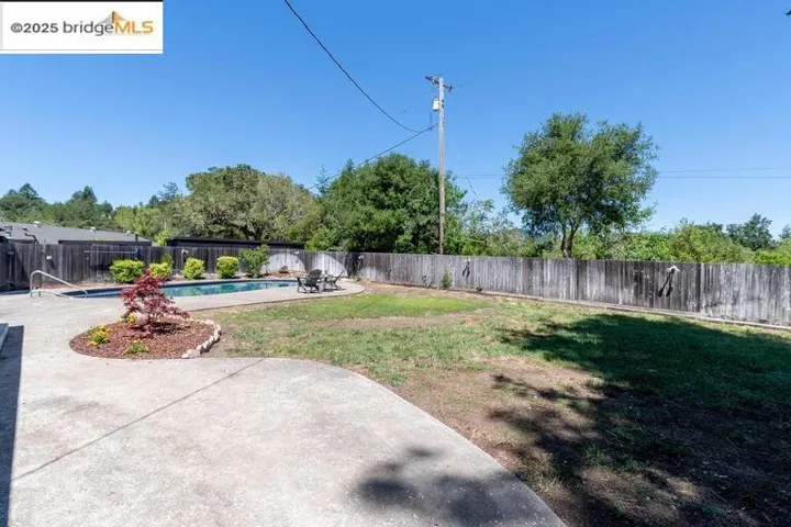 7766 Mirabel Rd, Forestville, California 95436
