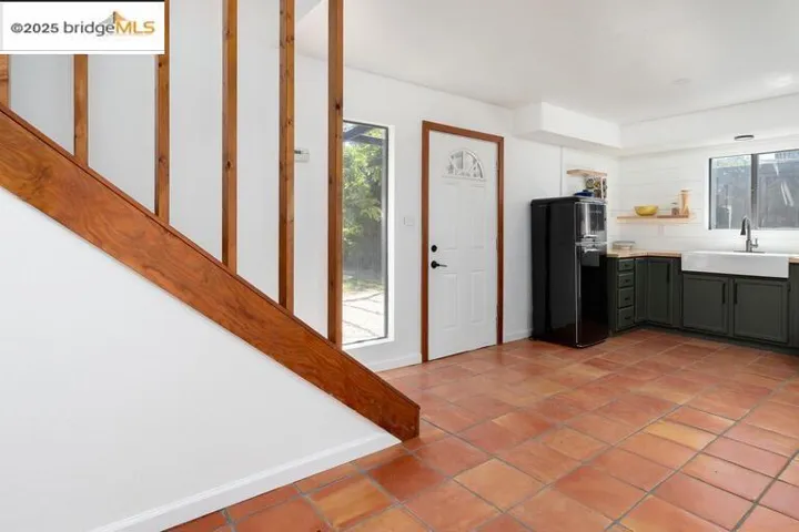 7766 Mirabel Rd, Forestville, California 95436