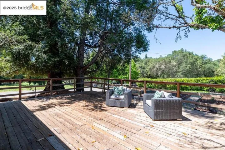 7766 Mirabel Rd, Forestville, California 95436