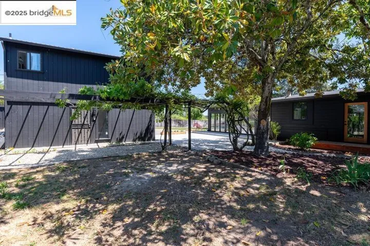 7766 Mirabel Rd, Forestville, California 95436