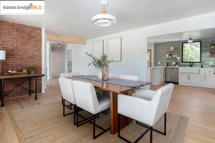 7766 Mirabel Rd, Forestville, California 95436