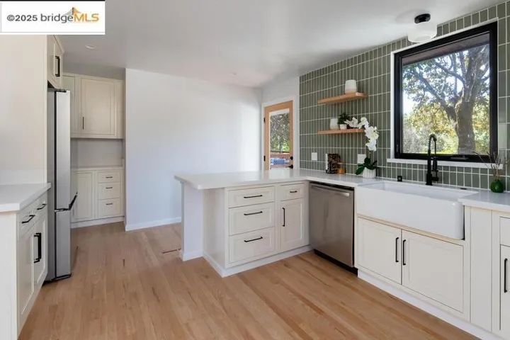7766 Mirabel Rd, Forestville, California 95436