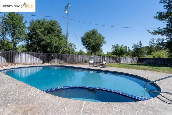 7766 Mirabel Rd, Forestville, California 95436