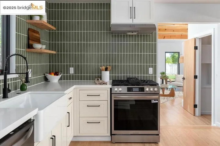 7766 Mirabel Rd, Forestville, California 95436