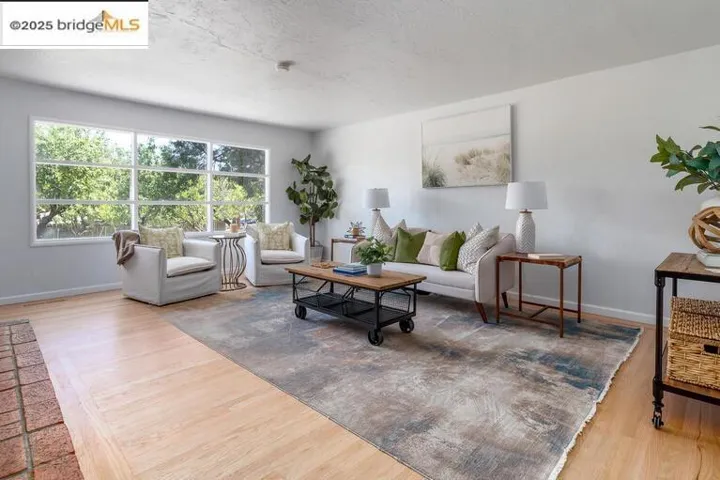7766 Mirabel Rd, Forestville, California 95436