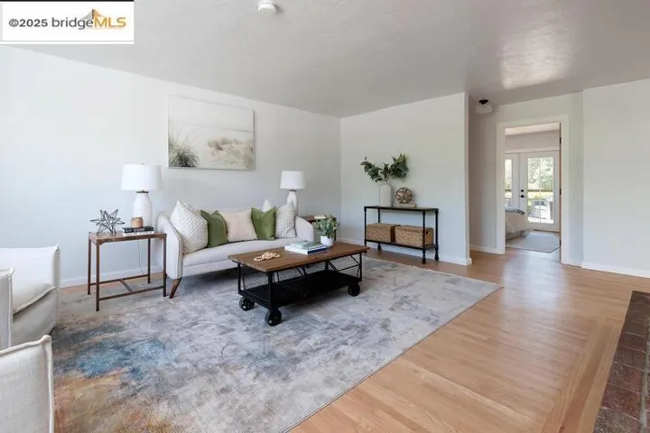 7766 Mirabel Rd, Forestville, California 95436