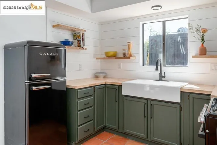 7766 Mirabel Rd, Forestville, California 95436