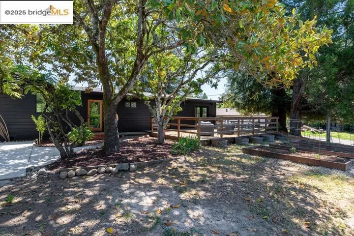 7766 Mirabel Rd, Forestville, California 95436