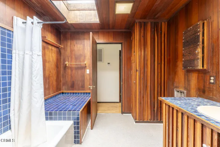 Cabin Bathroom